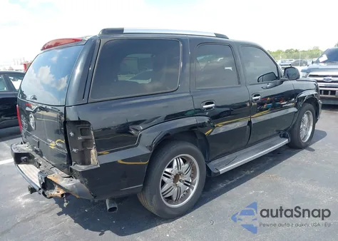 2005 Cadillac Escalade Standard z USA, uszkodzony, nr VIN 1GYEC63N05R240590